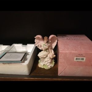 Seraphim angel- Amelia-EUC-includes original box and papers